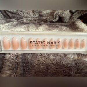 Static Nails Reusable Pop-On Manicure. Mademoiselle. Almond shaped.